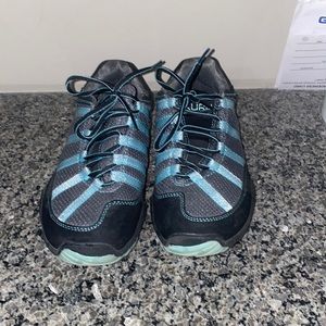 Kuru Chicane Hiking/Running Sneakers. WORN ONCE.